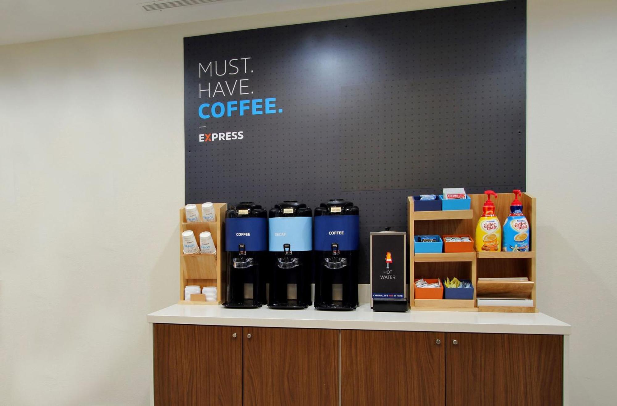 Holiday Inn Express & Suites Lebanon By Ihg Экстерьер фото