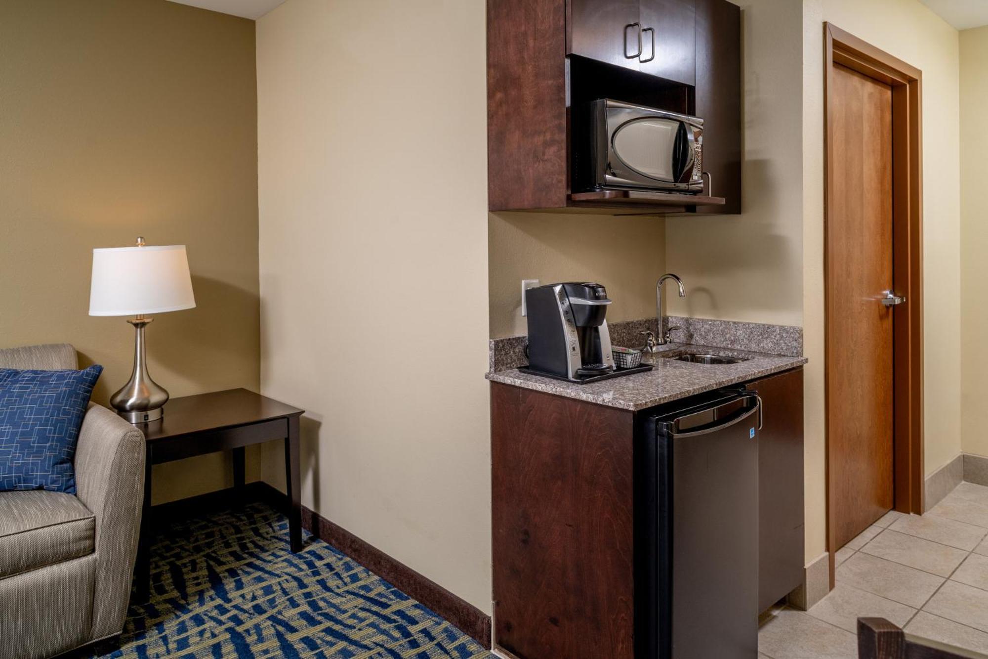 Holiday Inn Express & Suites Lebanon By Ihg Экстерьер фото