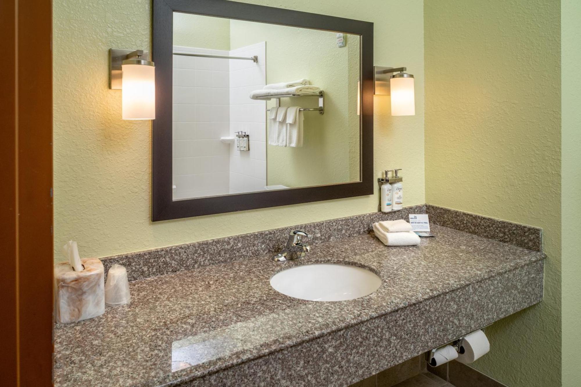Holiday Inn Express & Suites Lebanon By Ihg Экстерьер фото