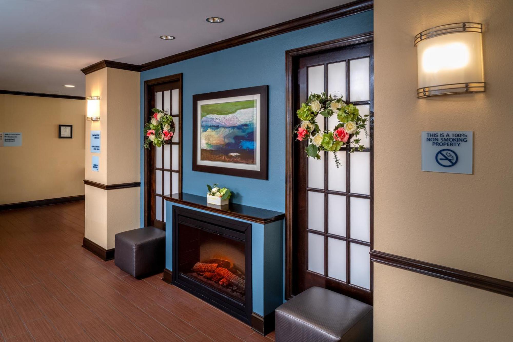 Holiday Inn Express & Suites Lebanon By Ihg Экстерьер фото