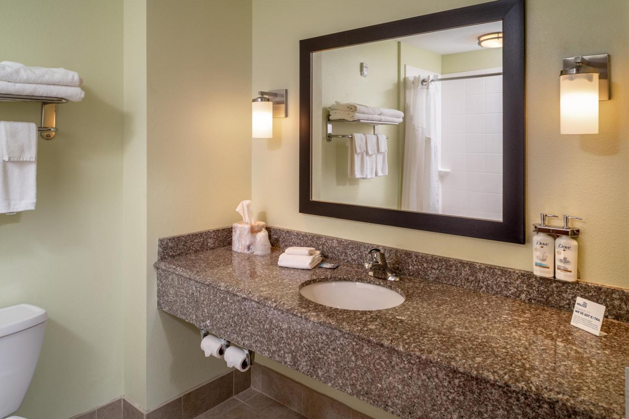 Holiday Inn Express & Suites Lebanon By Ihg Экстерьер фото